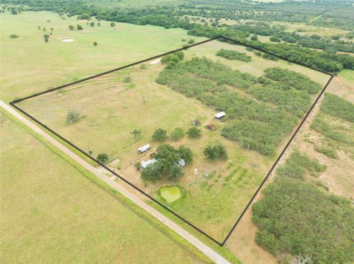 7646 County Road 240, Waelder, TX, 78959-5051 | Card Image