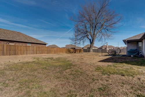 5677 E Pearson Pkwy, Strafford, MO, 65757-9255 | Card Image