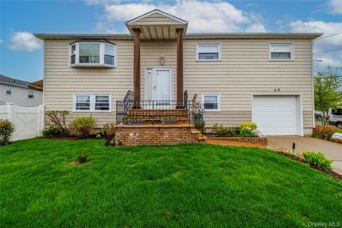 68 Lincoln Ave, Island Park, NY, 11558-2018 | Card Image