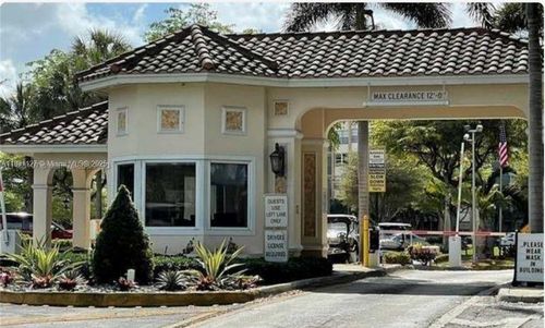 apt-508-1300 Saint Charles Pl, Pembroke Pines, FL, 33026-3338 | Card Image