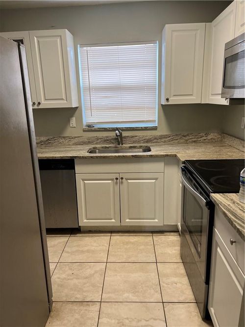 apt-b-528 19th St, WEST PALM BEACH, FL, 33407-6372 | Card Image