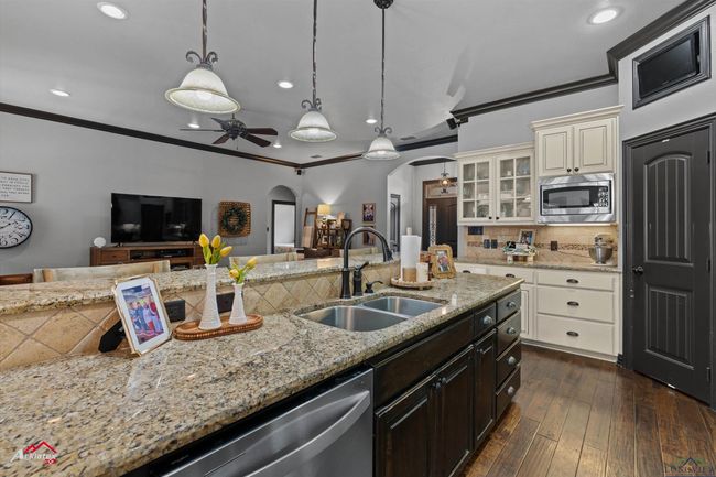 200 Beavers Bend Rd, House other with 4 bedrooms, 2 bathrooms and null parking in Marshall TX | Image 14