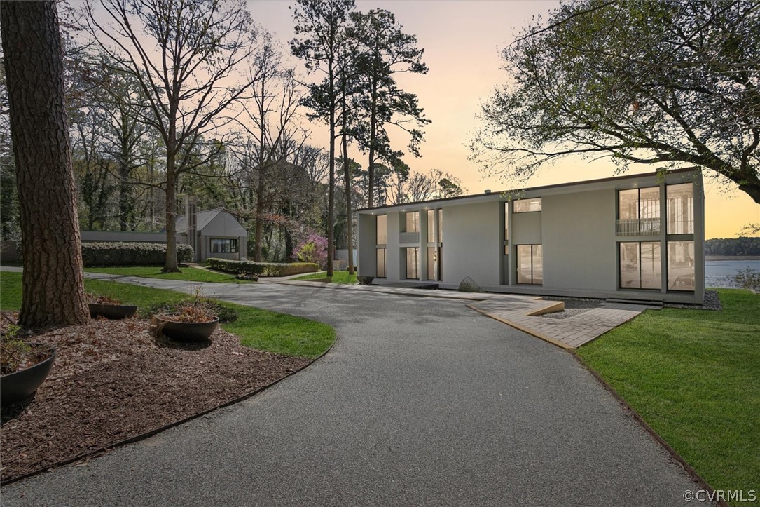 Moyer Rd, Newport News, VA 23608