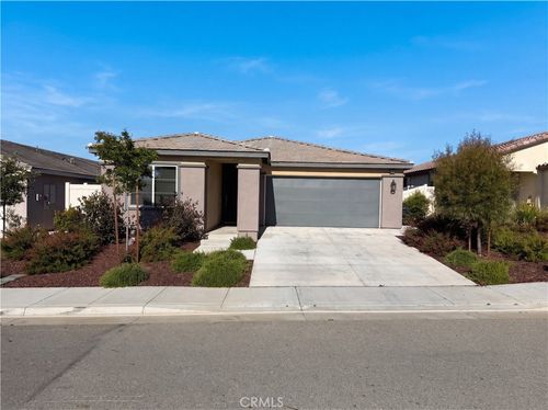 1585 Sunswept Way, Beaumont, CA, 92223-3366 | Card Image