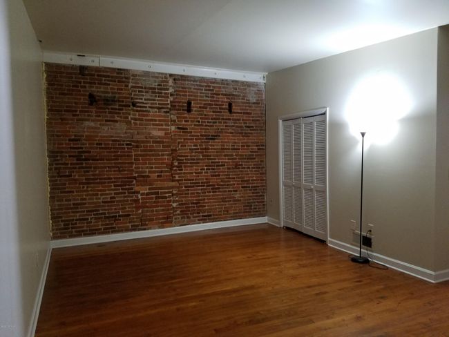 APT-202 - 15 Wilkinson Aly, Condo with 3 bedrooms, 2 bathrooms and null parking in Wilmington NC | Image 6