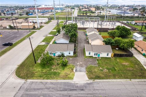 507 S Arch St, Aransas Pass, TX, 78336-1827 | Card Image