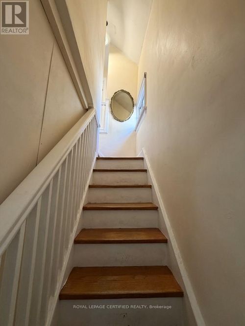 148 Belgravia Avenue, Toronto (Briar Hill-Belgravia), ON, M6E2M7 | Card Image