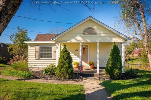 5215 Monta Vista Dr, Cross Lanes, WV, 25313-1811 | Card Image