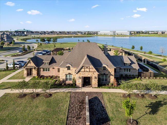 Main clubhouse pool | Image 32