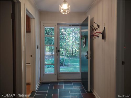 22550 Chubb Rd, Northville, MI, 48167-9745 | Card Image