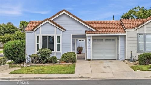 1390 Resort Ln, Pomona, CA, 91768 | Card Image
