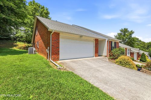 11051 Anchorage Cir, Knoxville, TN, 37934-3949 | Card Image