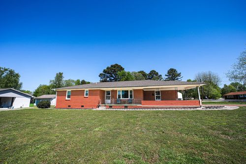 600 W Rasch Rd, Florence, AL, 35633-6735 | Card Image