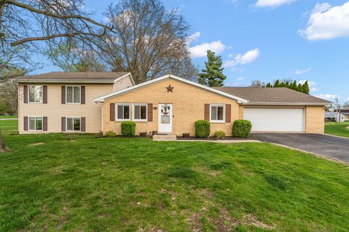 208 W Stevenson St, Morocco, IN, 47963 | Card Image