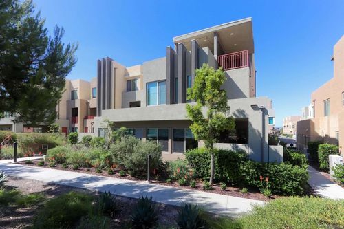 126 Cadence, Irvine, CA, 92618-0881 | Card Image