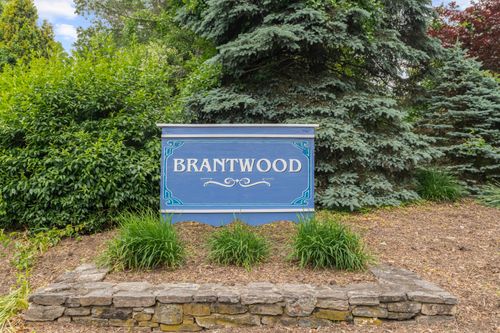 28-28 Brantwood Dr, Madison, CT, 06443-2335 | Card Image