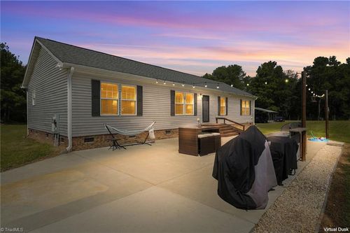 139 Horseshoe Rd, Rockingham, NC, 28379-9045 | Card Image