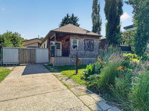 241 25 Ave Ne, Calgary, AB, T2E1Y2 | Card Image