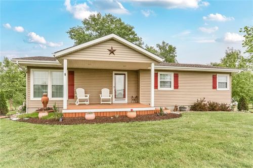 20440 147th St, Basehor, KS, 66007-5118 | Card Image