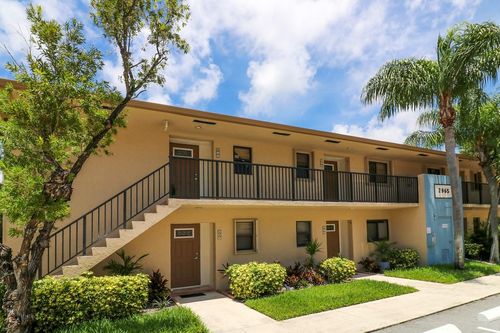 apt-203-2965 Ne 8th Ter, Wilton Manors, FL, 33334-2681 | Card Image