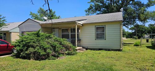 1720 Poplar St, Winfield, KS, 67156-5316 | Card Image