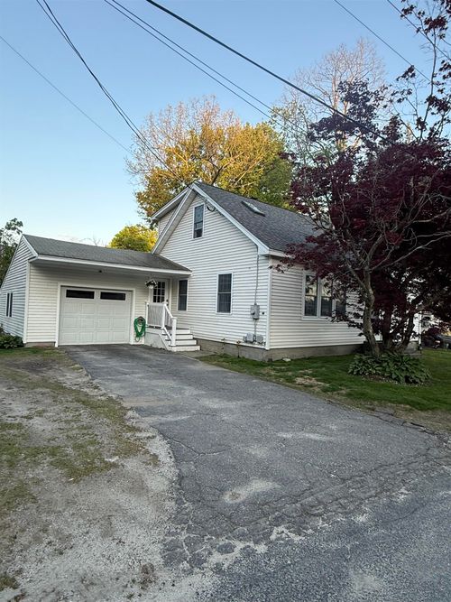 46 Pleasant St, Hinsdale, NH, 03451-2113 | Card Image