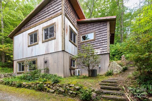 212 Yates Ave, Black Mountain, NC, 28711-9237 | Card Image