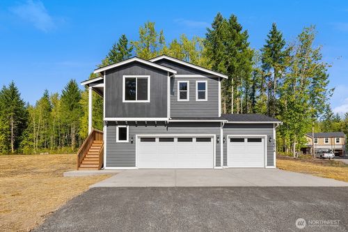 15a-5631 192nd St Nw, Stanwood, WA, 98292-5895 | Card Image