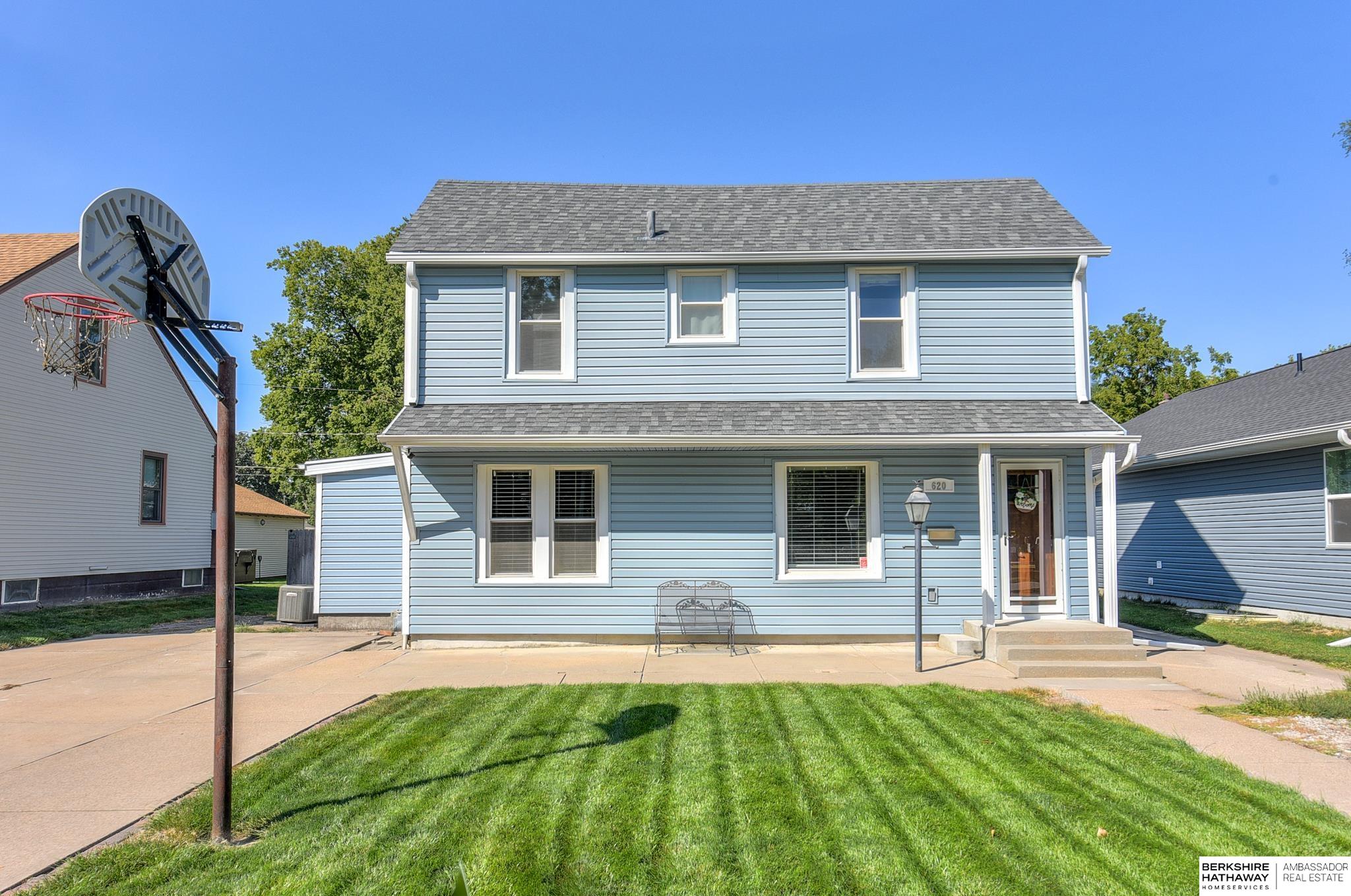 6th St, Fremont, NE 68025