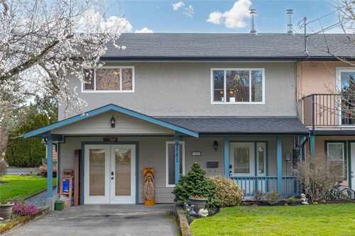 9581 Epco Dr, Sidney, BC, V8L2T1 | Card Image