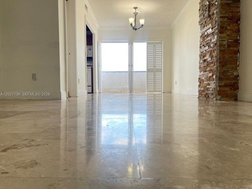 514-7801 Ne 4th Ct, Miami, FL, 33138-4513 | Card Image