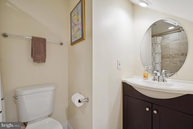 1917 H St Ne, Townhouse with 4 bedrooms, 4 bathrooms and null parking in WASHINGTON DC | Image 30