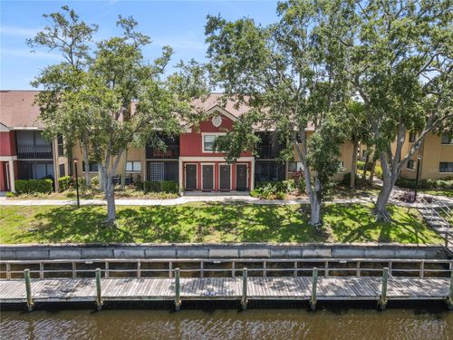 5594-5594 Baywater Dr, TAMPA, FL, 33615-3528 | Card Image