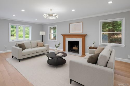 12 Colony Ln, Roslyn Heights, NY, 11577-2205 | Card Image