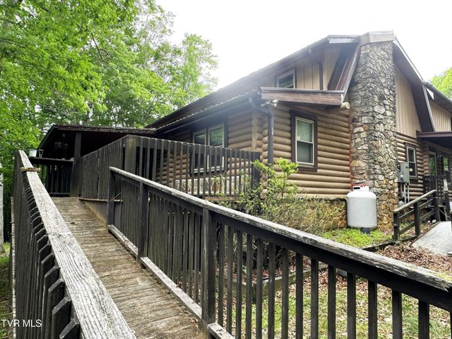 2401 Egan Rd, House other with 4 bedrooms, 3 bathrooms and null parking in Big Stone Gap VA | Image 5