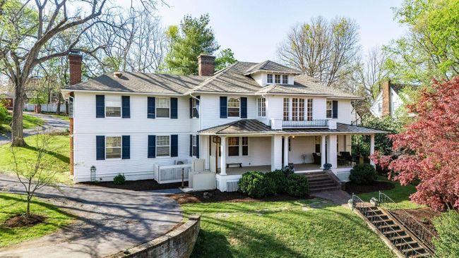 675 E Beverley St, House other with 4 bedrooms, 4 bathrooms and null parking in STAUNTON VA | Image 70