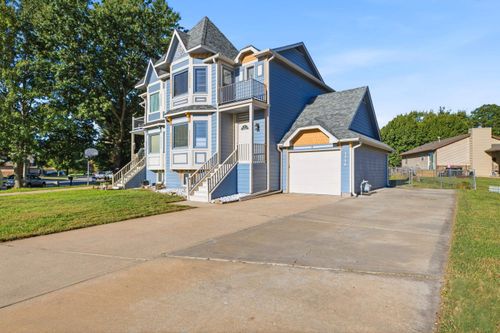 1714 E Evergreen Ct, Derby, KS, 67037 | Card Image