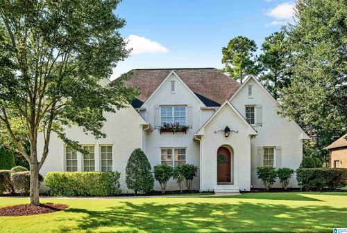 4267 Hamlin Pl, Vestavia, AL, 35242-2233 | Card Image