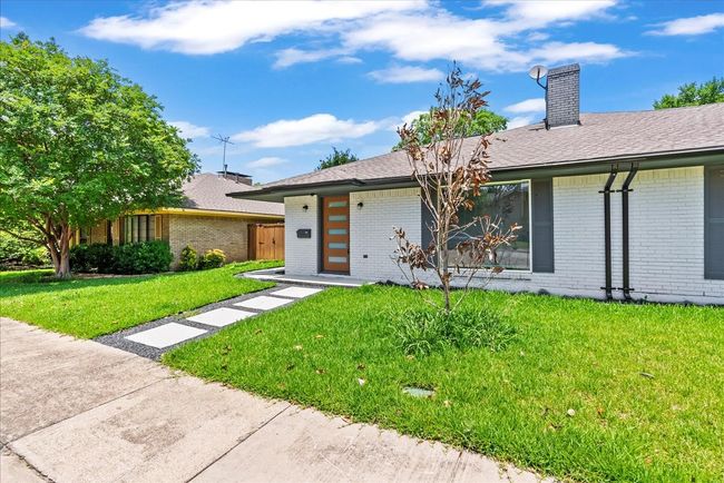 3649 Stables Ln, House other with 2 bedrooms, 2 bathrooms and null parking in Dallas TX | Image 4