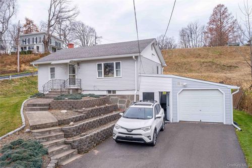 216 Hoyt Dr, Staatsburg, NY, 12580 | Card Image