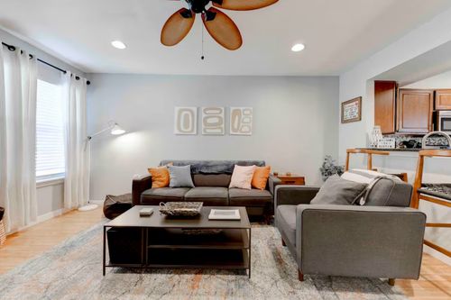 apt-107-3601 Menchaca Rd, Austin, TX, 78704-5961 | Card Image