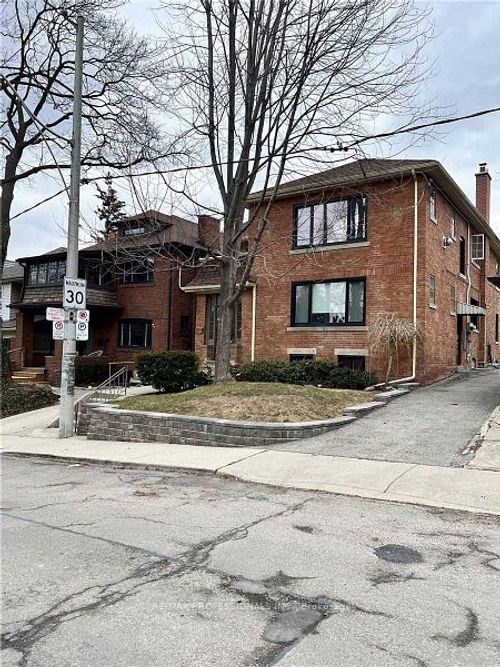 lower-84 Merrick St, Toronto, ON, M6R1C8 | Card Image