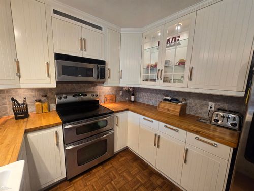 5282 Mccandlish Rd, Grand Blanc, MI, 48439-1944 | Card Image