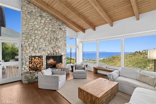 1980 San Remo Dr, Laguna Beach, CA, 92651-2626 | Card Image