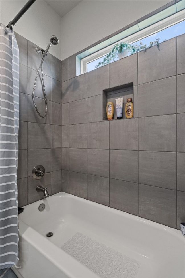 308 First Down Dash, House other with 3 bedrooms, 3 bathrooms and 6 parking in Burnet TX | Image 25