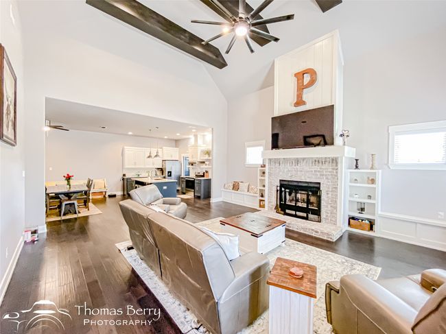 4002 Hope Dr, House other with 4 bedrooms, 2 bathrooms and null parking in Clyde TX | Image 5