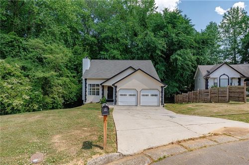 2211 Sandridge Pl Sw, Atlanta, GA, 30331-8447 | Card Image