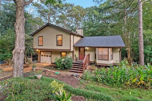 9825 Coleman Rd, Roswell, GA, 30075-4244 | Card Image