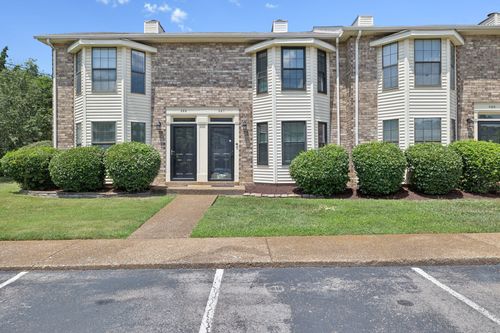 597 Thomas Jefferson Cir, Madison, TN, 37115-2165 | Card Image