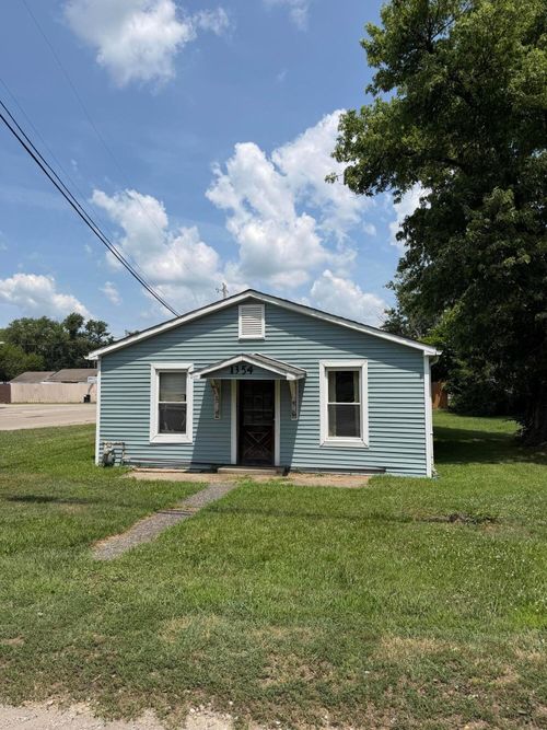 1354 N North St, Washington Court House, OH, 43160-1155 | Card Image